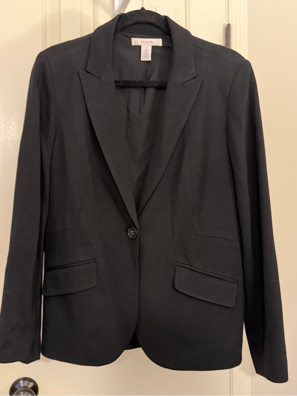 Chico's Black Single-Button Notch-Lapel Blazer